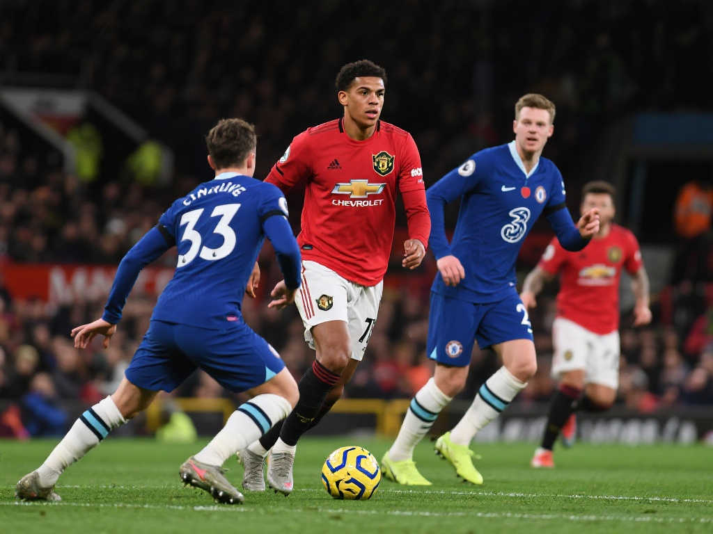 曼联最新伤病动态：瓦拉内恐继续缺席，林德洛夫恢复进展良好