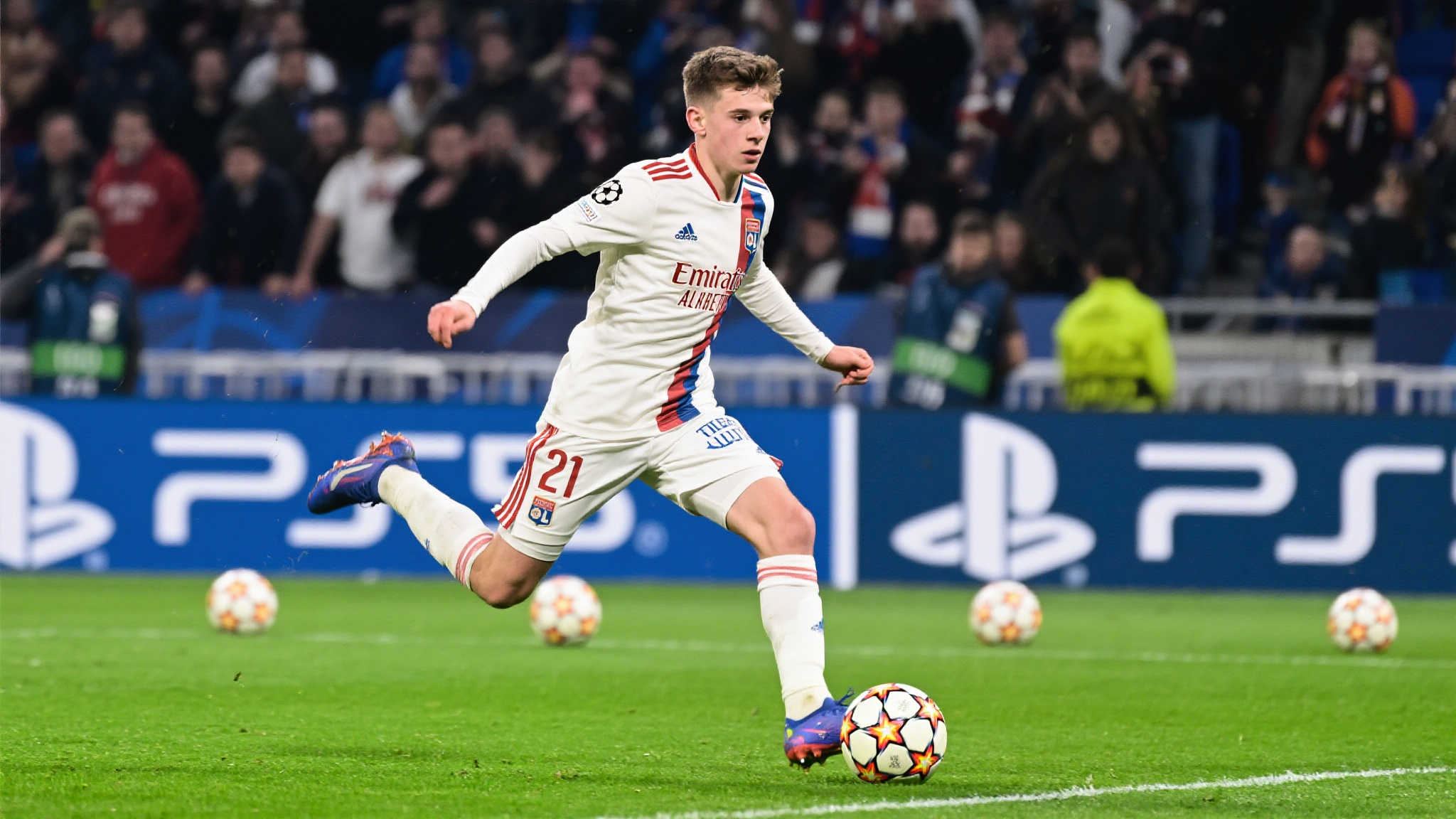 16岁初露锋芒，多特新星阿尔伯特闪耀世俱赛